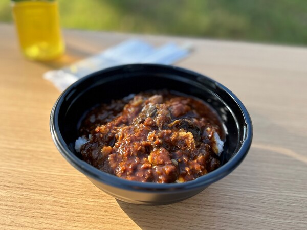 丼物（マーボーナス丼）