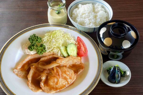 なのはなポークの生姜焼き膳
