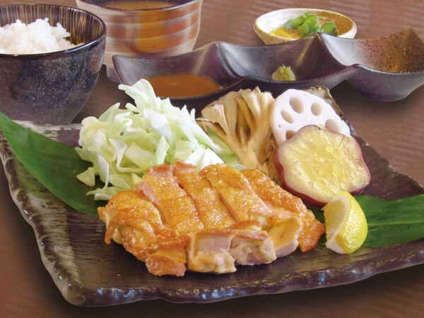 つくば鶏の岩塩焼き膳